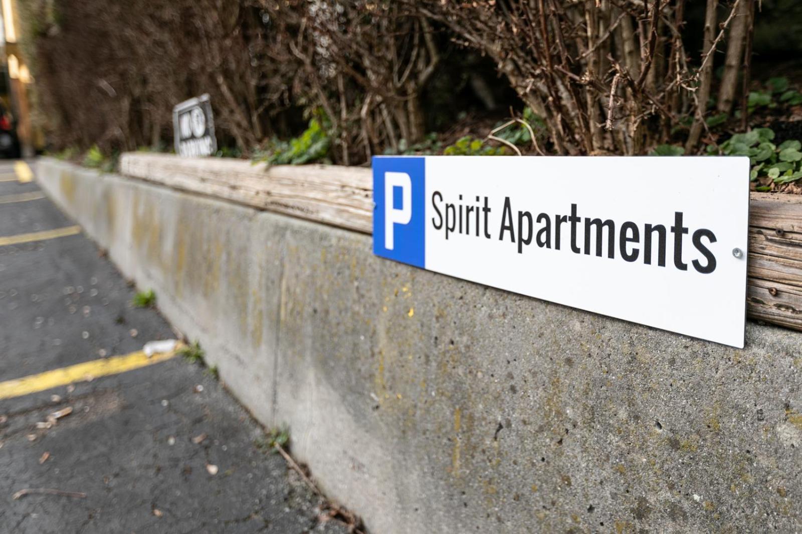Spirit Apartments - Studio 1 - Kueche - Parkplatz Engelberg Exterior foto